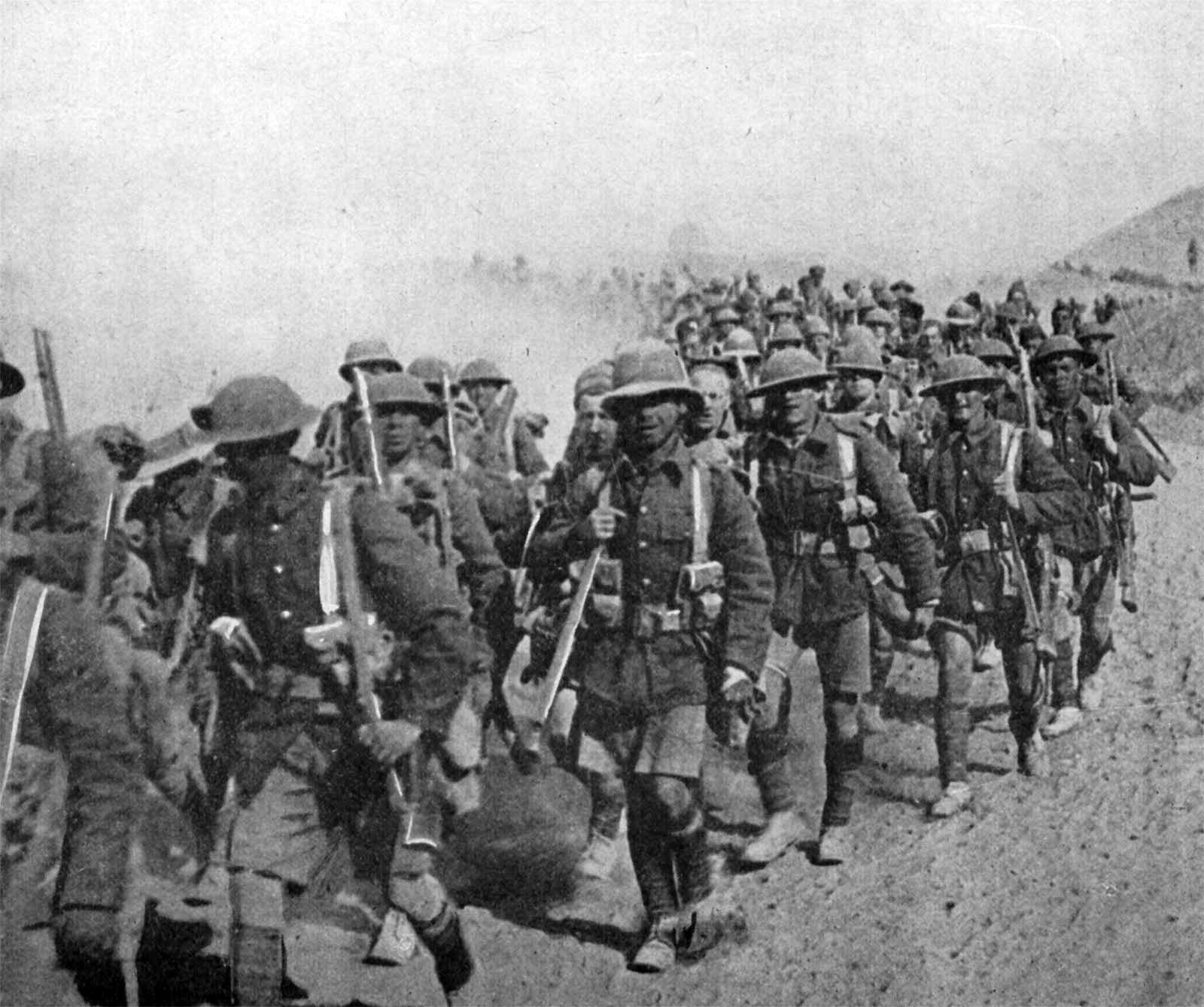 british-troops-on-the-march-during-mesopotamian-campaign-world-war-i.jpg